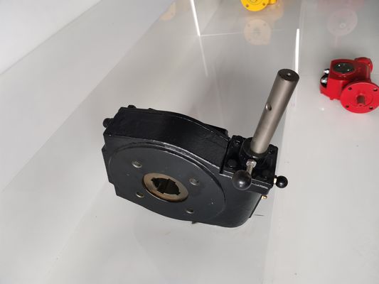 IP65 Rated Clutch Gear Operators With Cast Steel Casing And NBR Sealing Materials